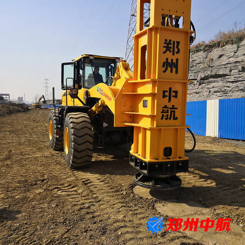 河北省延慶液壓夯實(shí)機(jī)中航?jīng)_擊壓路機(jī)施工案例