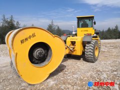 廣東省采用液壓夯實機中航?jīng)_擊壓路機工程施工
