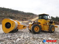 重慶液壓夯實(shí)機(jī)、沖擊壓路機(jī)施工案例